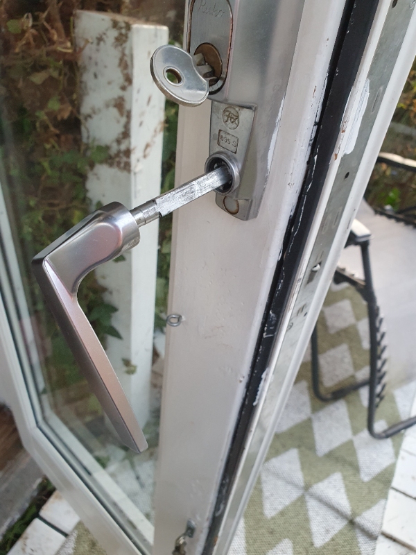 Udskiftning af terrassedørslås