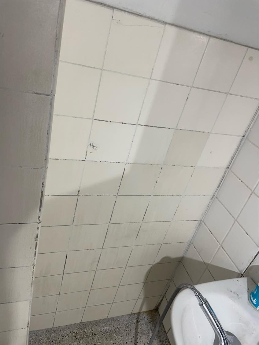 Søger murer til opsætning af klinker