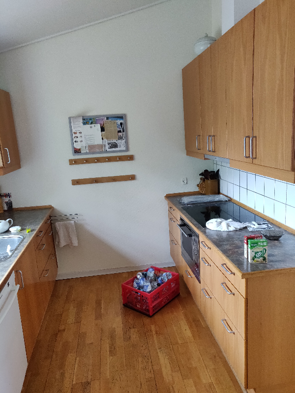 Ryddet et rækkehus. Alt skal væk. Slutrengøring herefter.