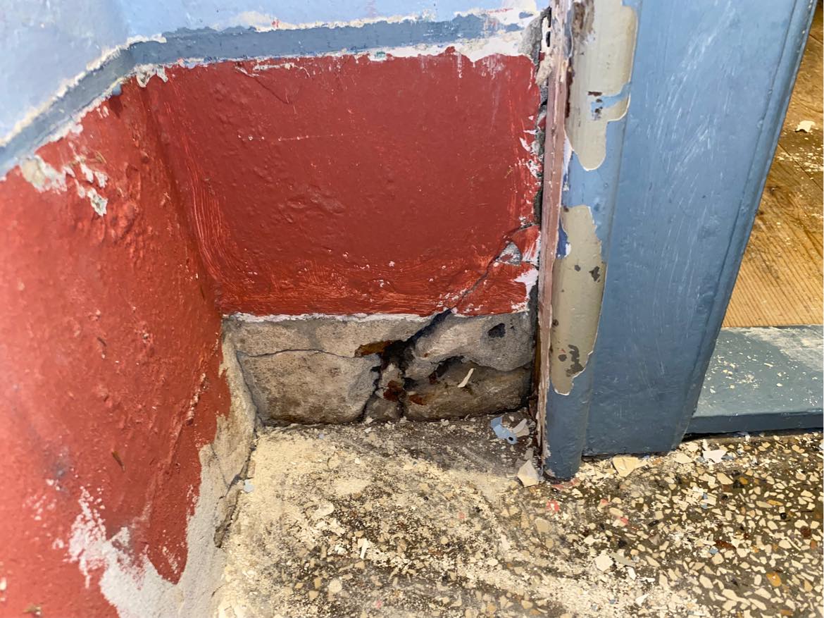 Opmuring af døråbning