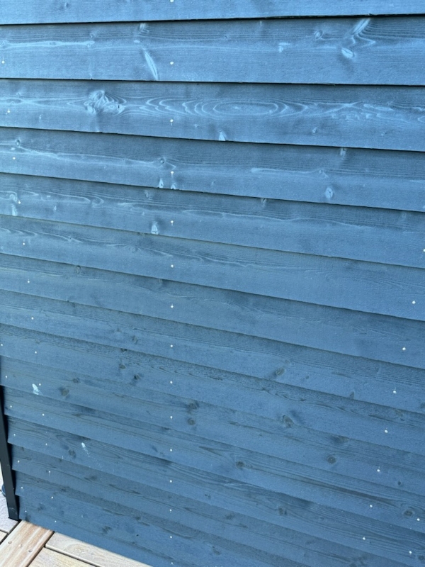 Opsætning af hegn og låge