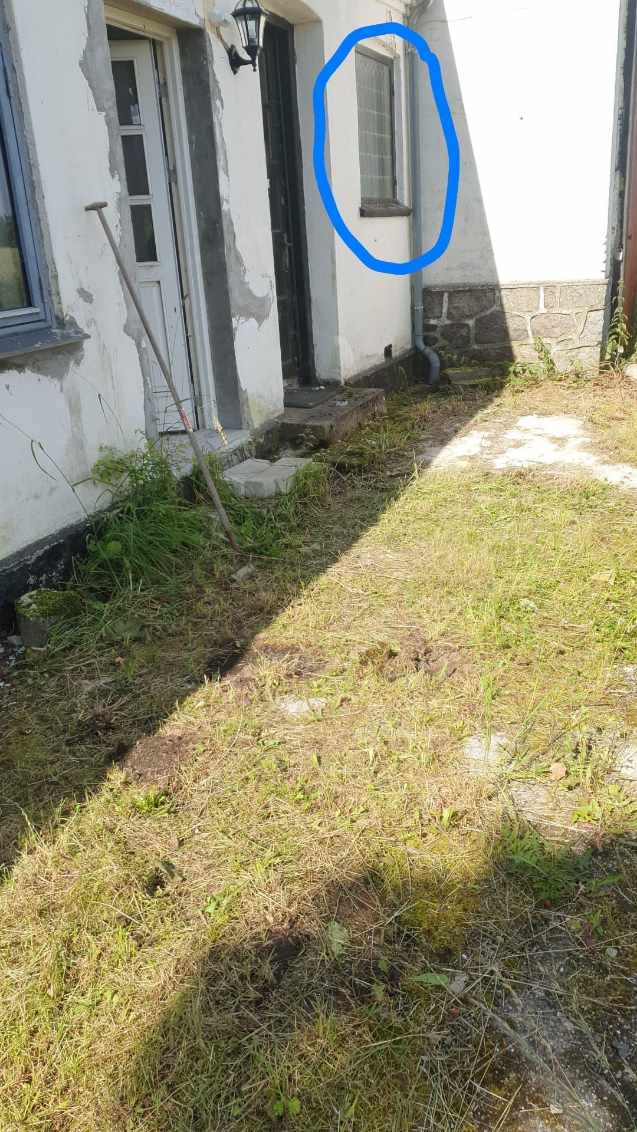 Montere 2 HOVEDDØRE og 1 VINDUE