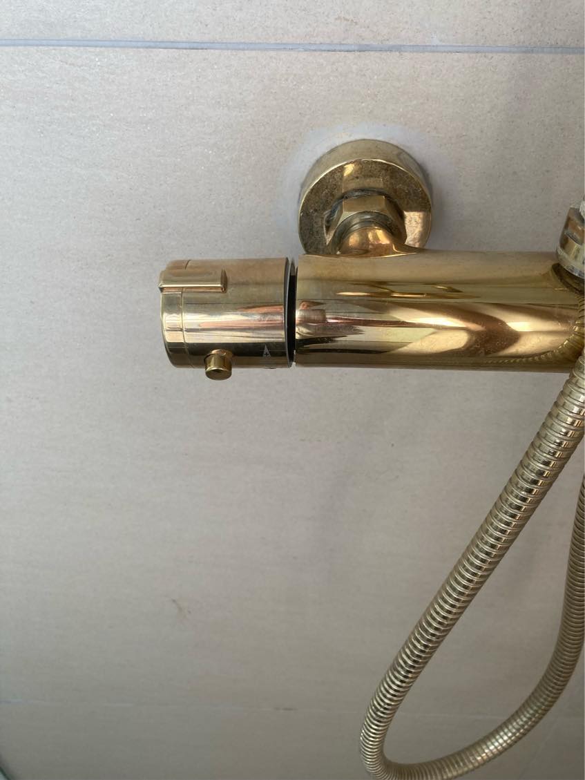 VVS Reparere to haner - frostskader