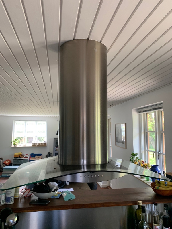 Udskiftet defekt emhætte