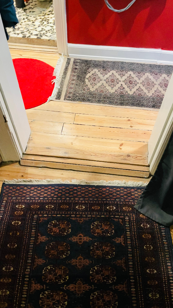 Fjernelse af 4 stk dørtrin/bundstykke/bundkarm