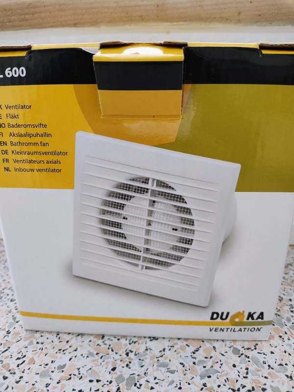 Udskiftning af ventilator og ledninger