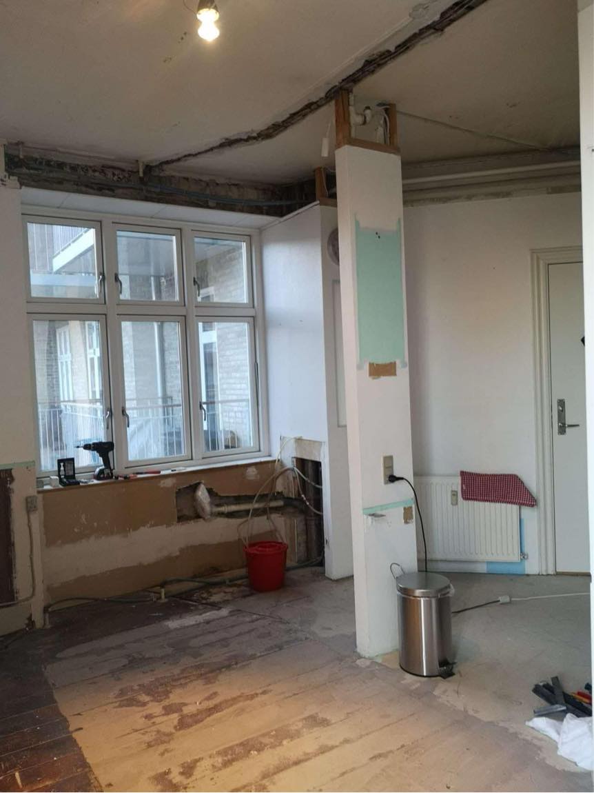 Opsætning af nedsænket loft. I gips.