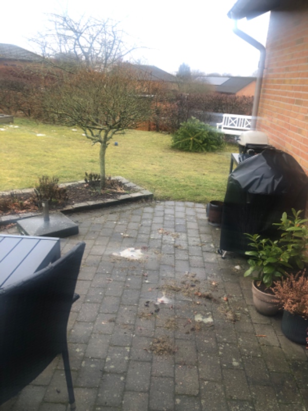 udvidet en terrasse med herregårdssten