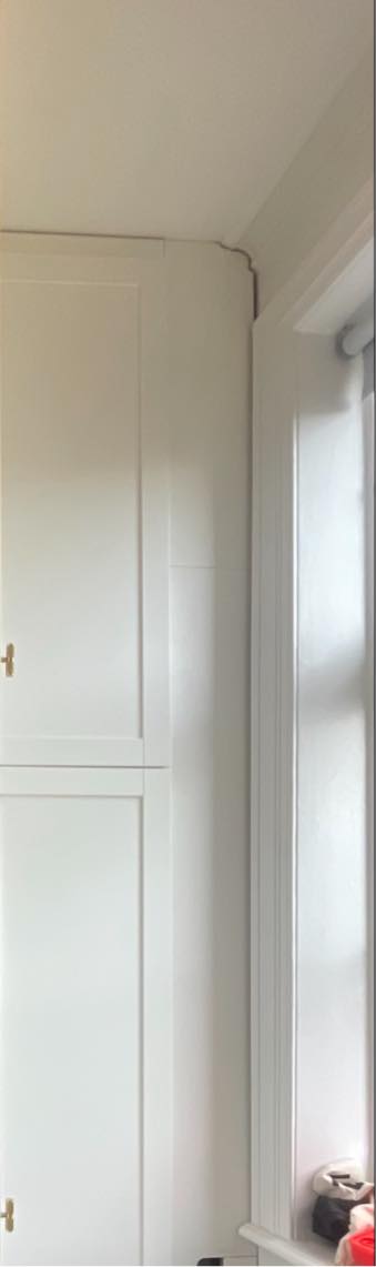 Fuge et indbygget skab