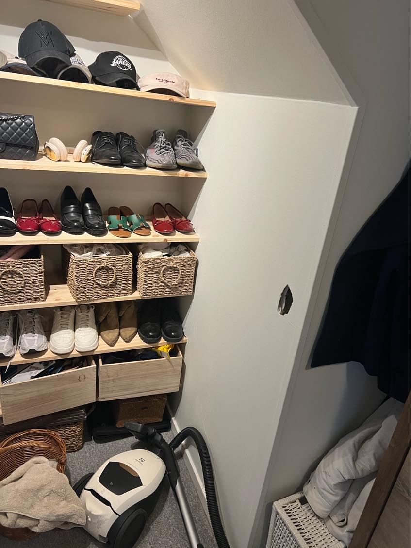 Rep af hul i gipsvæg