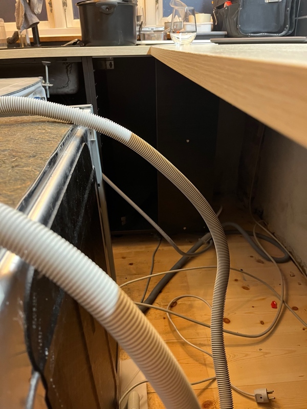 Montering af Opvaskemaskine og tilslutning af el. Hurtigst muligt