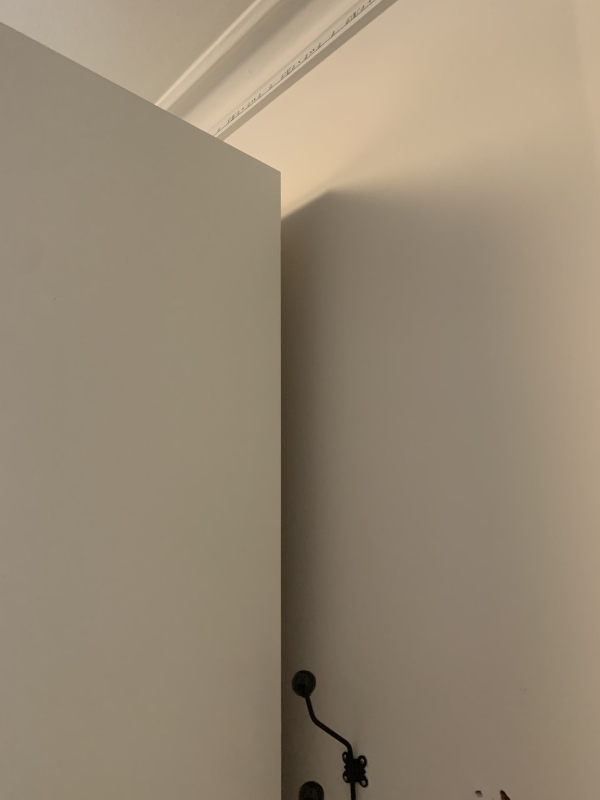 Montering af klædeskab