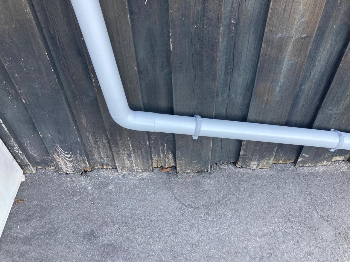 Nedrive og bortskaffe træ-garage