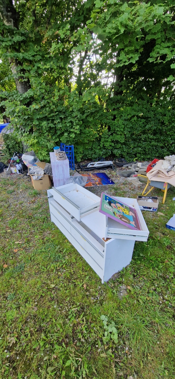 Kørsel på genbrug med diverse affald.