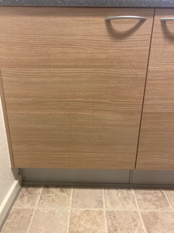 Installation af opvaskemaskine + afmontering af skab