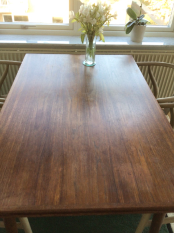 Slibning af bordplade spisebord teak