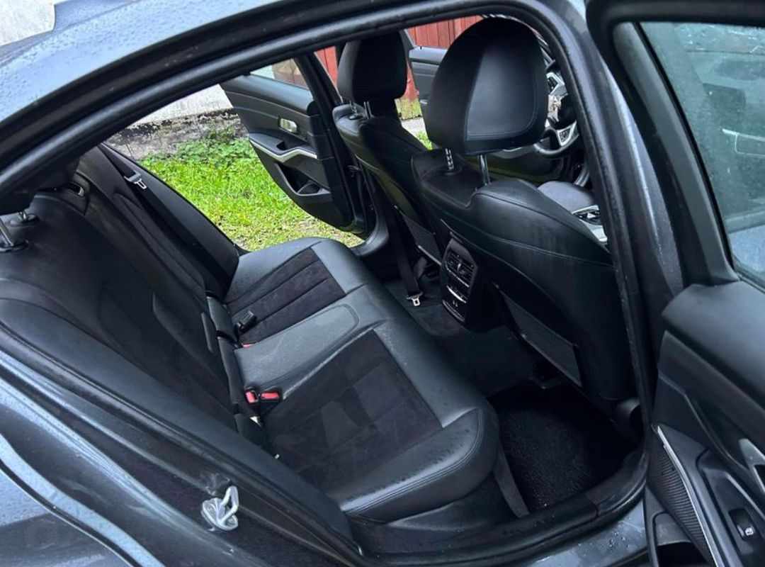Totalskadet bil - vil gerne renovere det hele