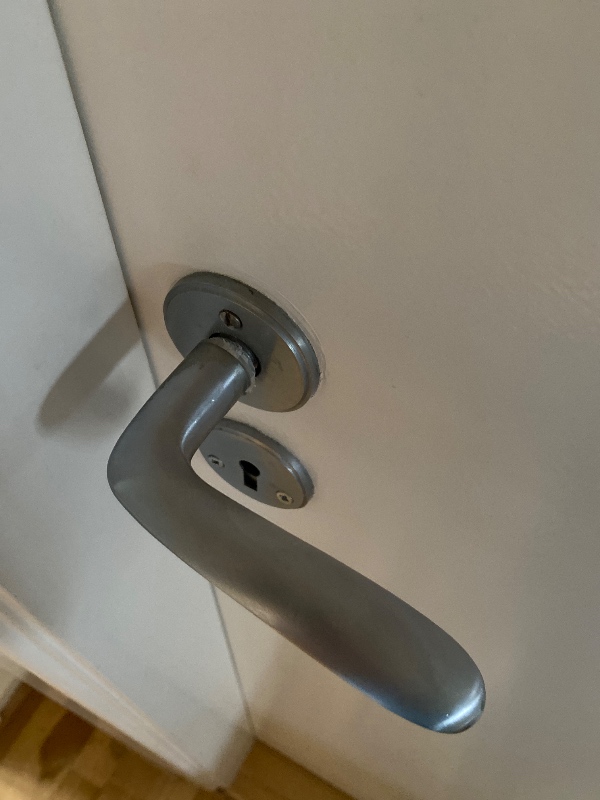 Reparation af yderdør-håndtag/låsemekanisme samt reparation/spænding? håndtag 4 indvendige døre