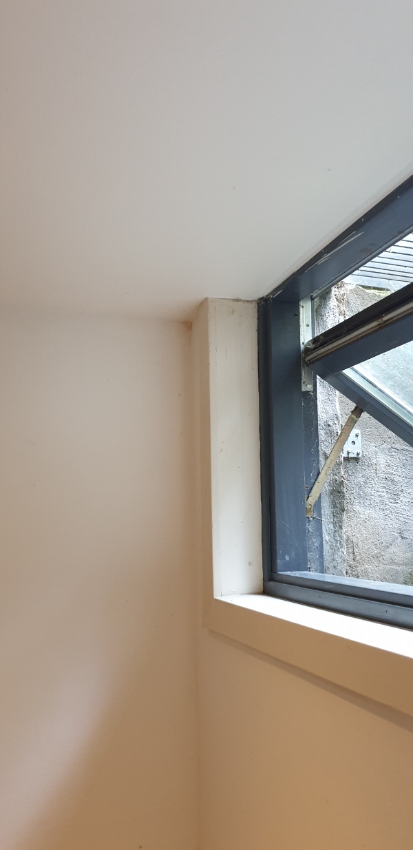 Montering af 2 stk Duka ventilatorer i kælder. En over dæk