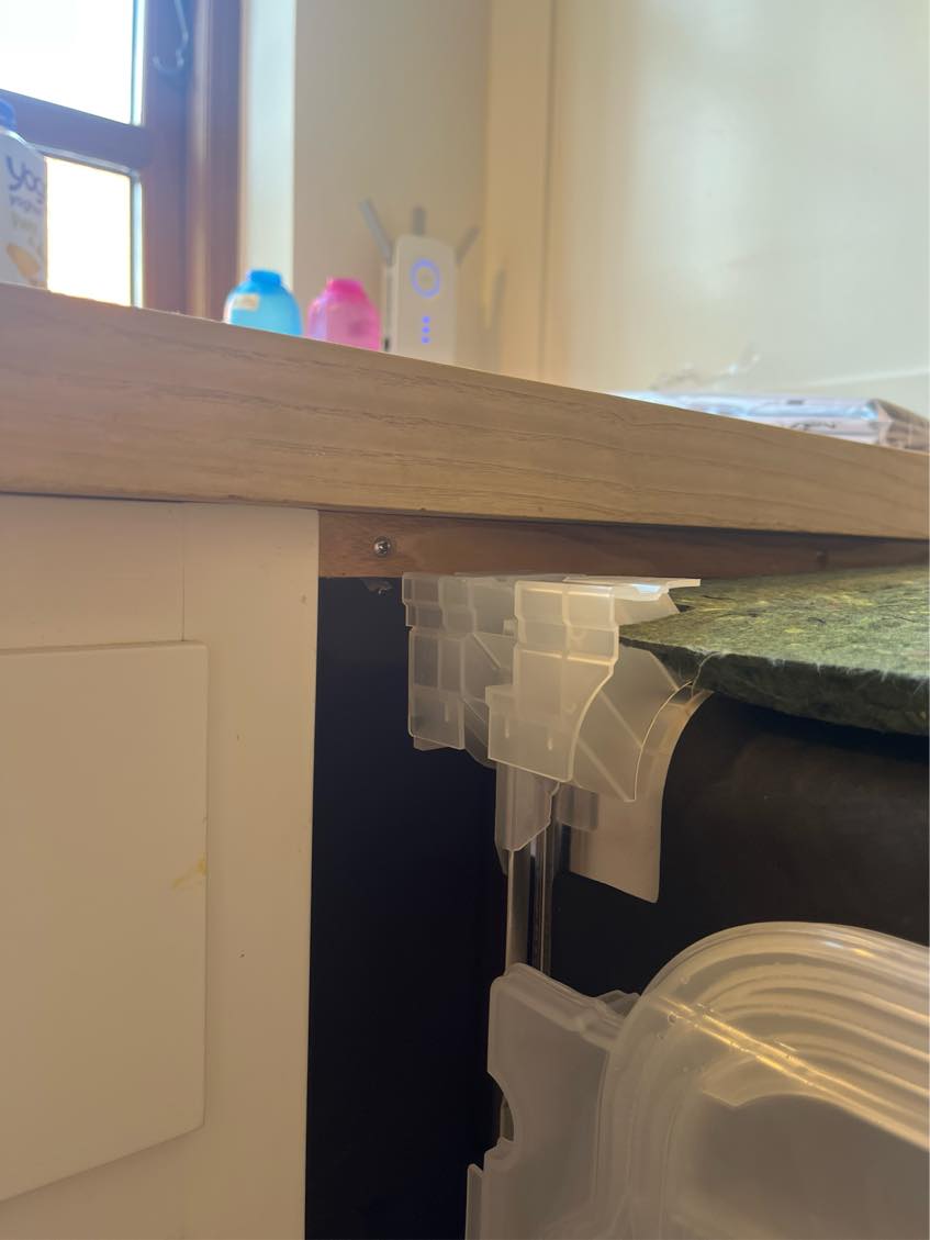 Tilpasning af liste under køkken bordplade