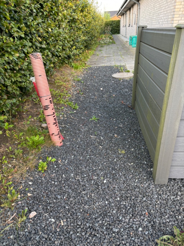 Ukrudt og hække klip bl.a