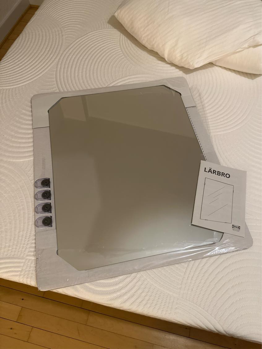 Montering og installation af 2 stk. IKEA Ledsjö lamper samt montering af IKEA Lärbro spejl