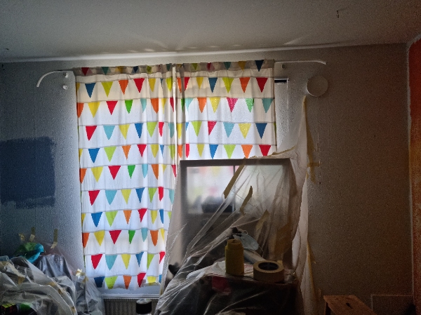 Væg rengøring, derefter males