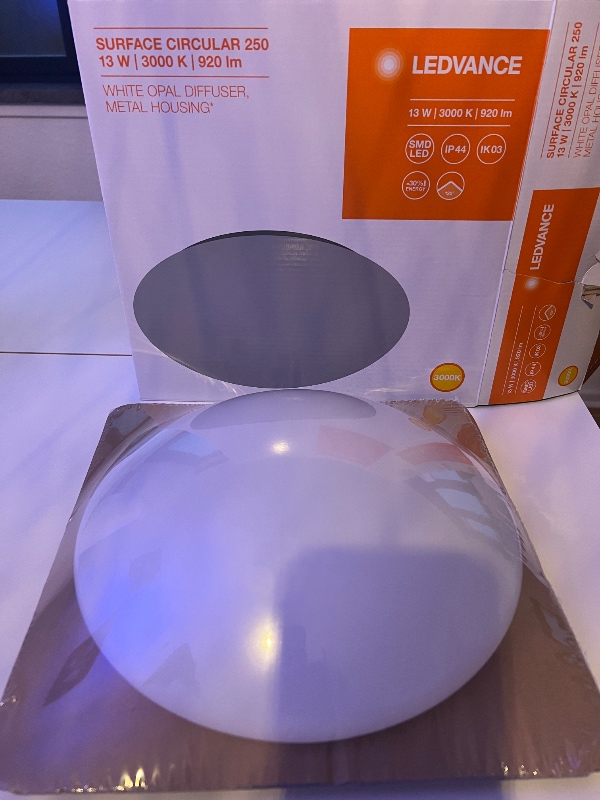 ophængning af tv + opsætning af lampe