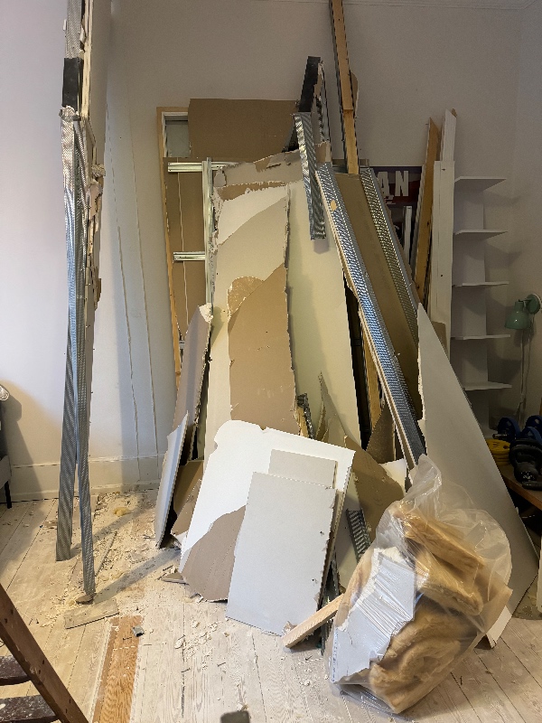 kørt byggeskrald væk