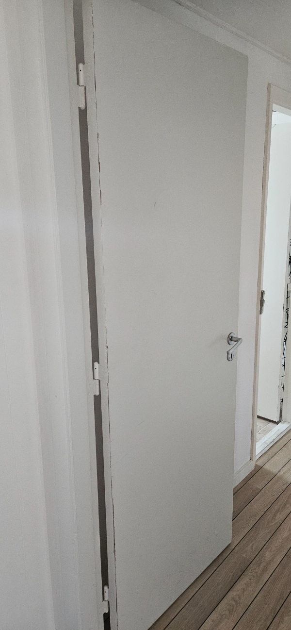 Udskiftning af 10 døre indvendigt i hus