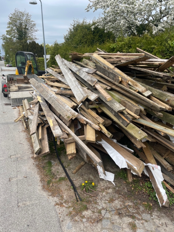 Fjernelse og bortkørsel af træ