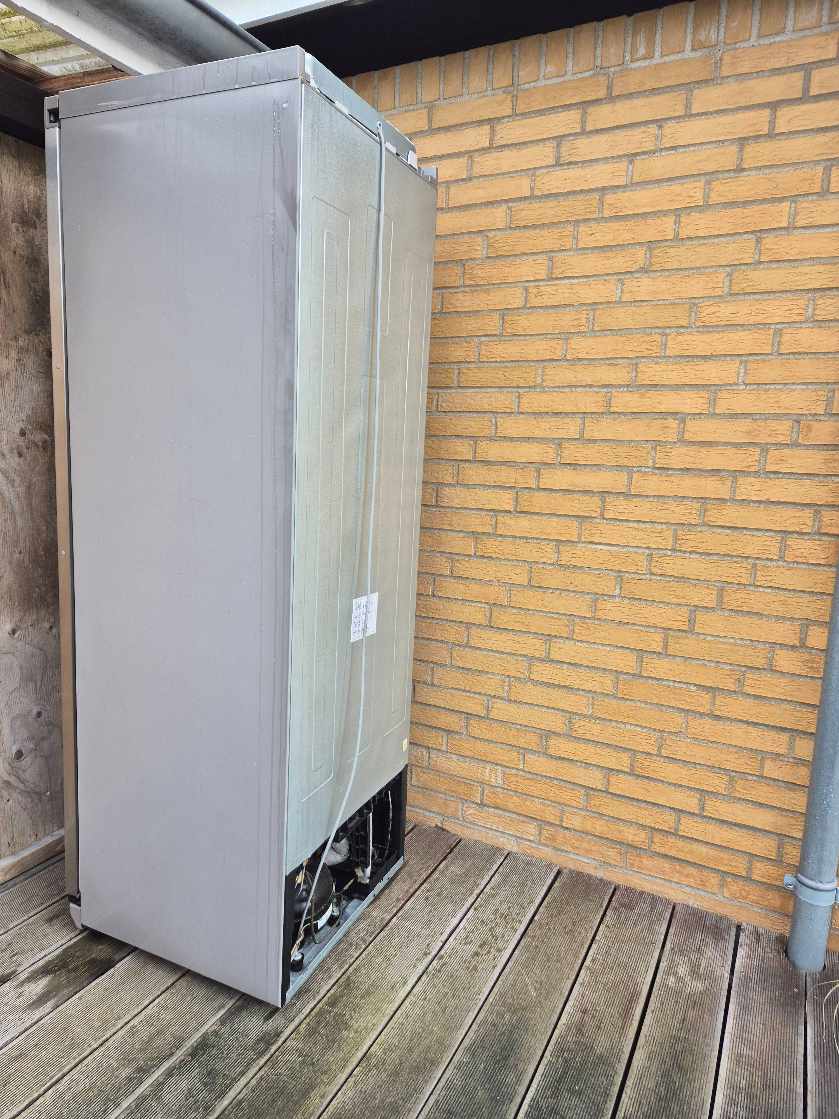 Flytte sofa/ affald køres væk