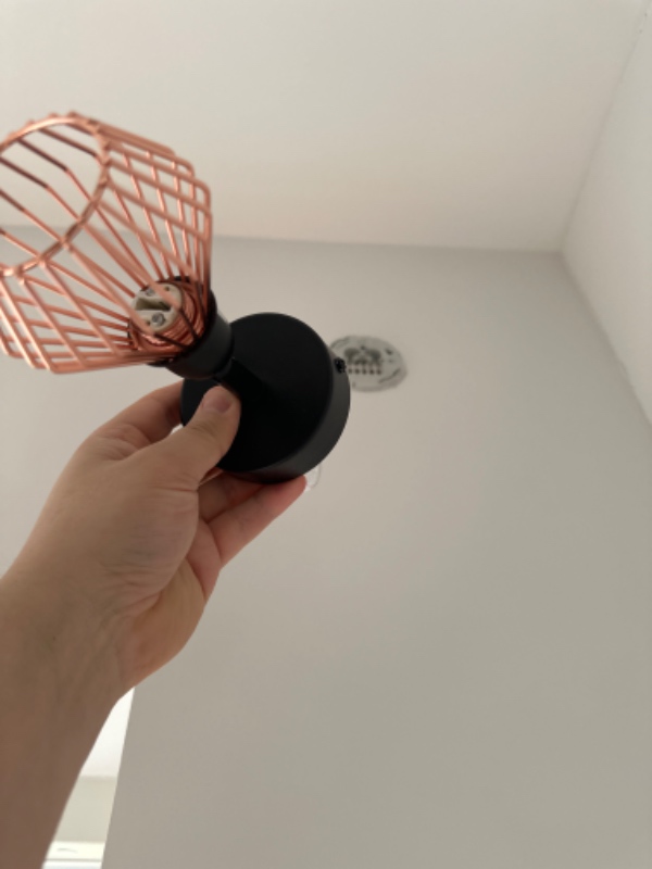 Curtain pole and light installation