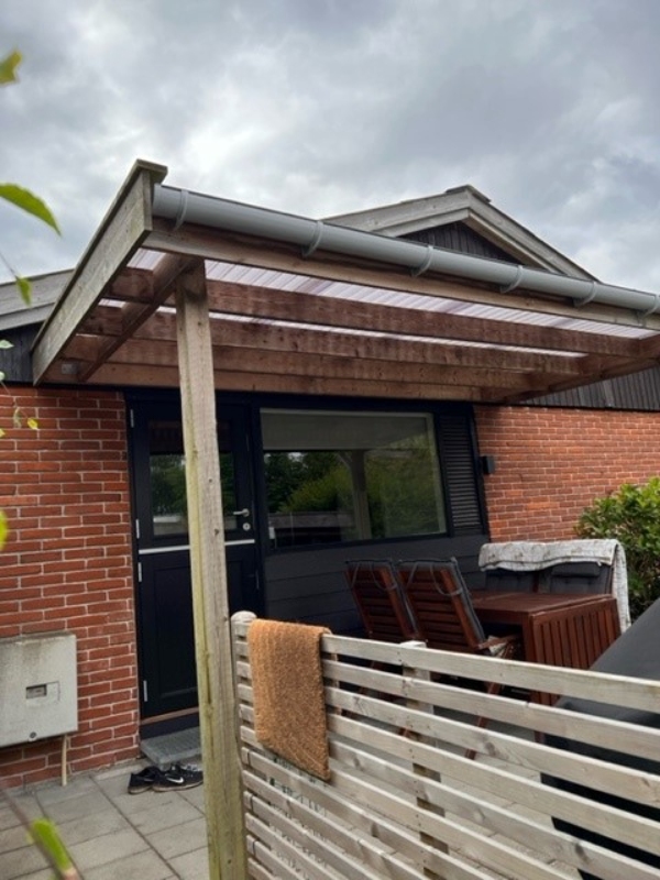 Nedrivning af overdækket terrasse