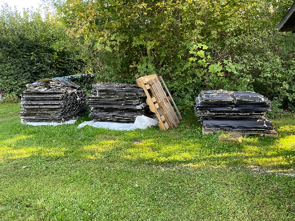 Fjernelse af 3 paller eternitplader.