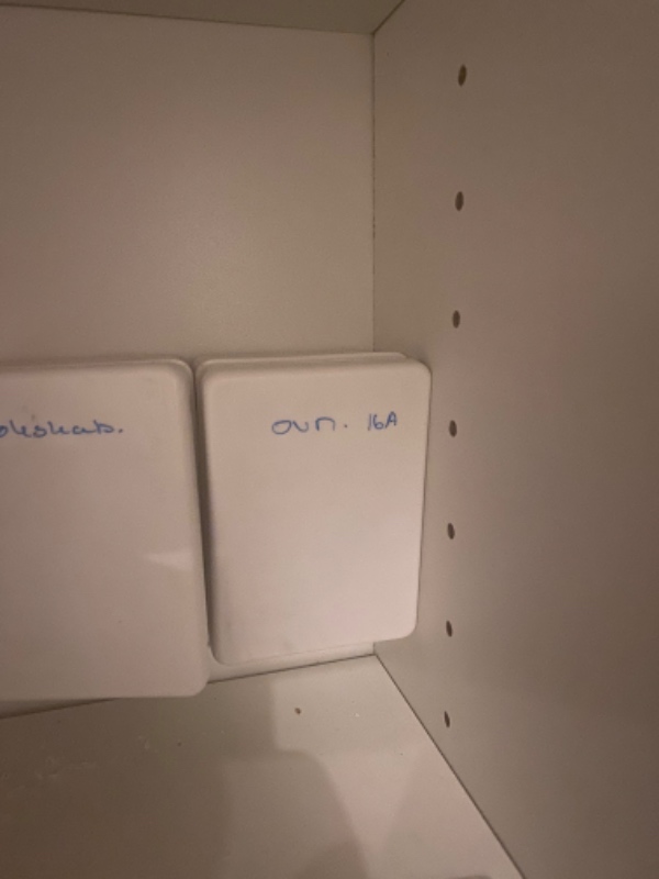 Montering af indbygningsovn