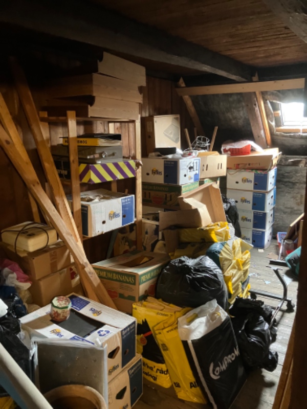 Tømning af loftrum på 5.sal