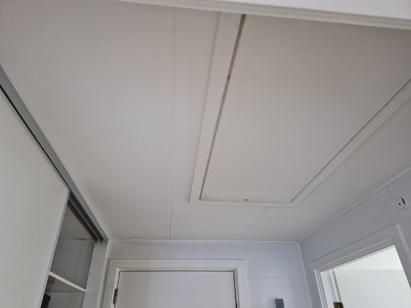 maling af lofter 51,4 m2 heraf er 5 m2 vådrum + en smule væg