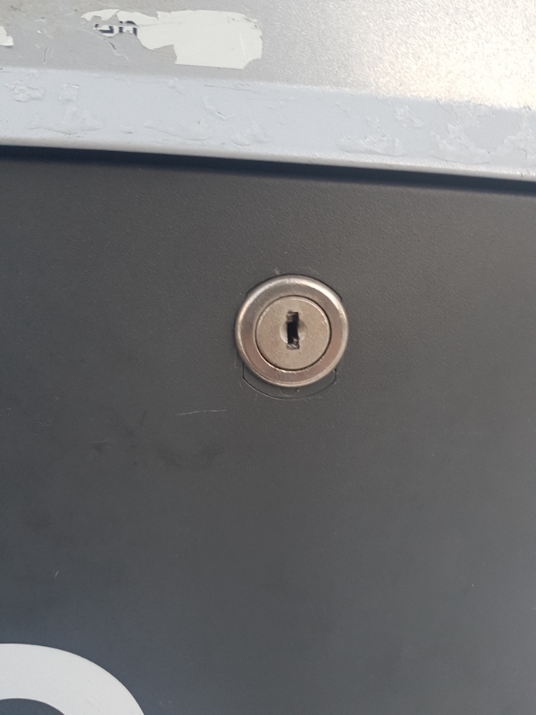 Omkodning af låse+isætning af nye låse