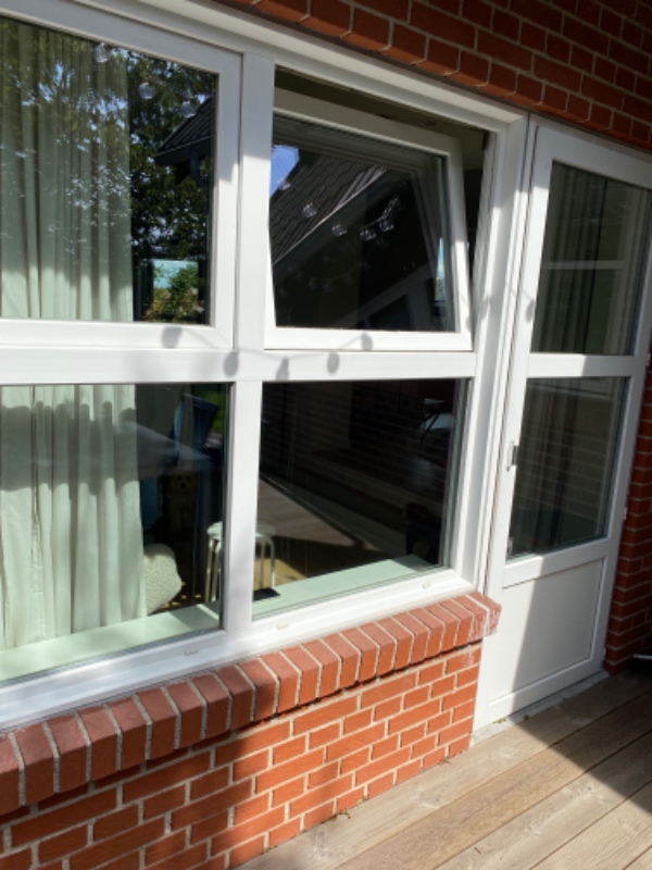 Fuge af 9 vinduer + 1 dør