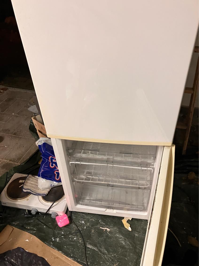 Bortskaffe køleskab