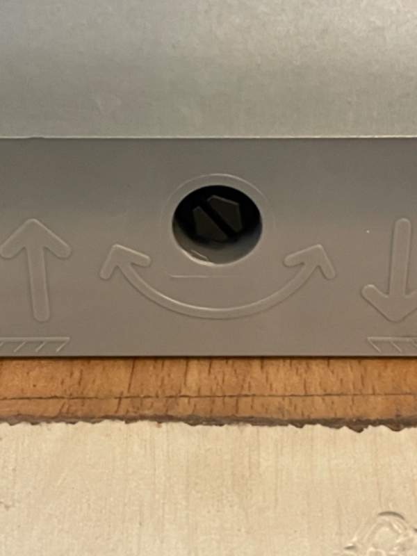 Montering af dør på integererbar opvaskemaskine og justering af højde