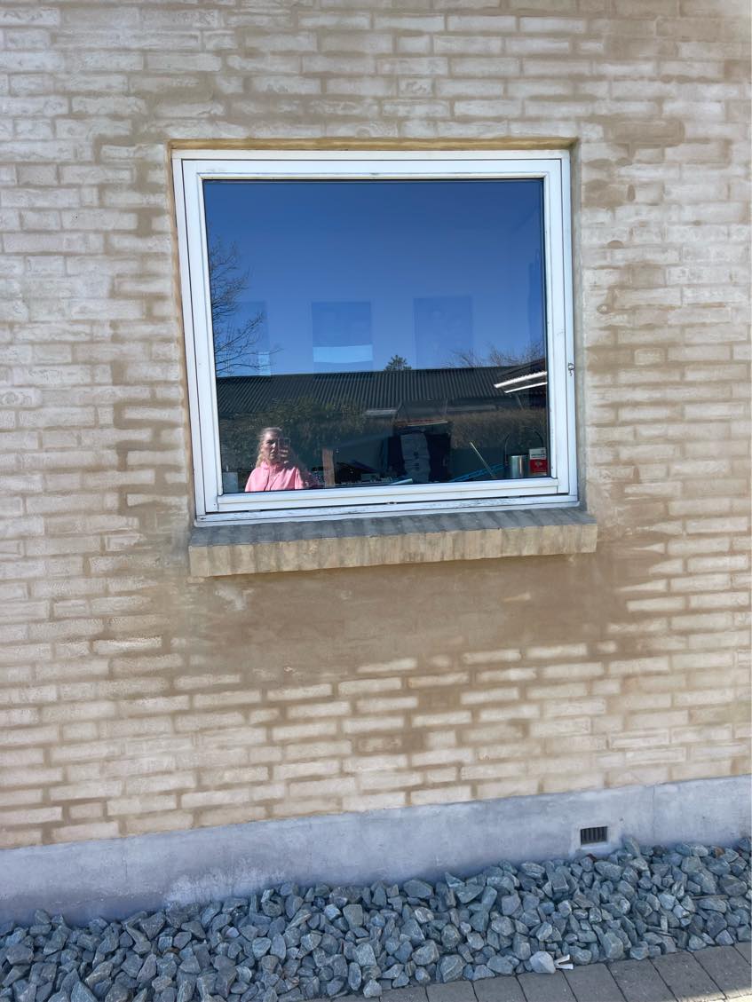 Maling af 5 vinduer udendørs