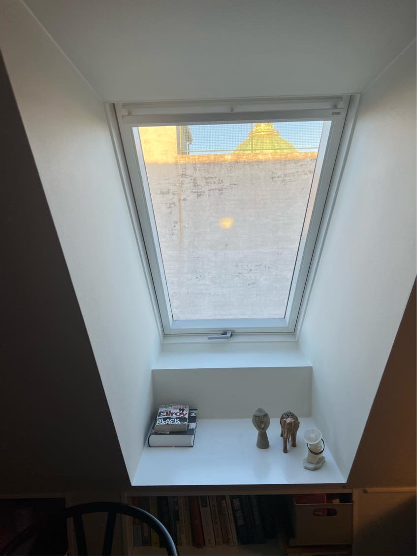 Sætte skodder på Velux vindue