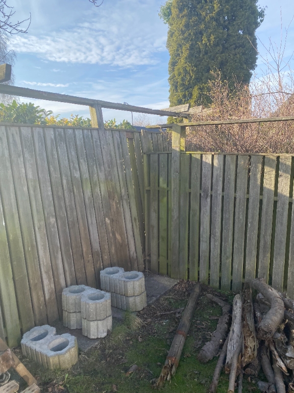 Reparation af plankeværk