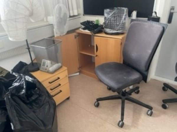 Flytning af møbler + div. sække til storskrald