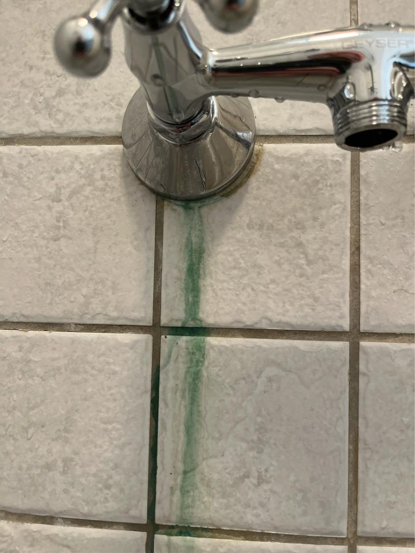 Skifte blandingsbatteri og vandtilslut