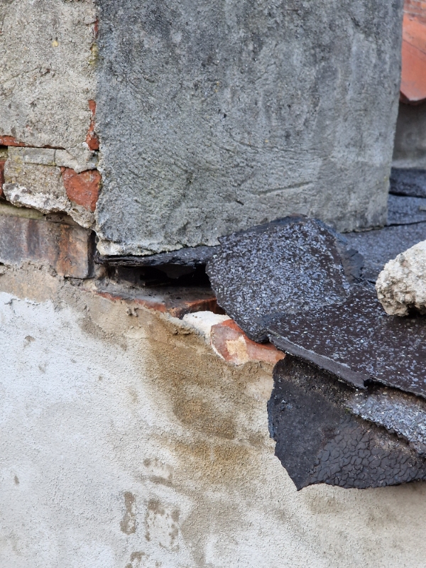 Læg nyt tagpap på udhus