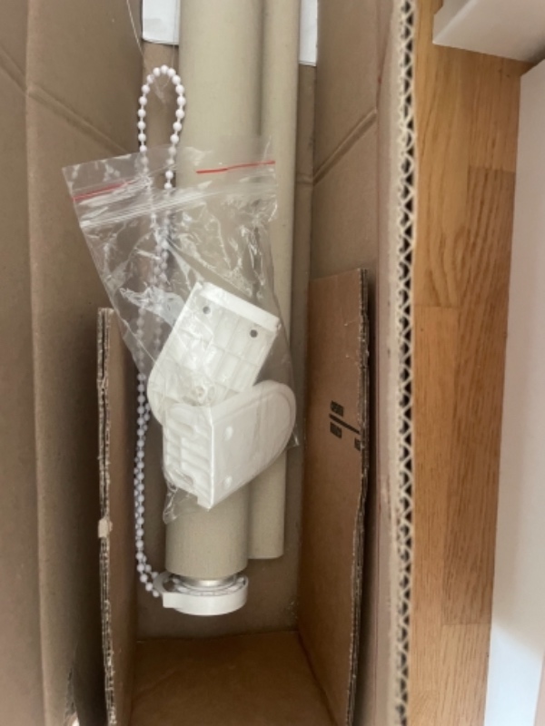 Ophæng af mine rullegardiner i køkkenet