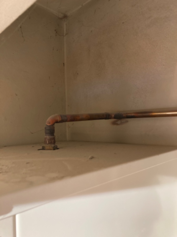 Udskiftning af rør fra varmtvandsbeholder samt RAVV kontraventil i fjernvarme